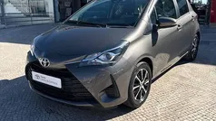 Cinza Usado 2020 Toyota Yaris Comfort | € 15.750 (Preço justo)