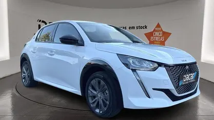 Usado Peugeot e-208 100 kW (136 HP) 2022 Citadino