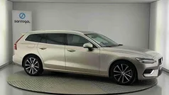 Cinzento Usado 2024 Volvo V60 Carrinha | € 43.490 (Bom preço)