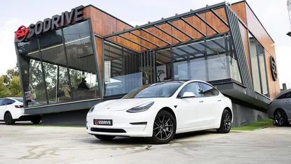 Usado 2019 Tesla Model 3 Sedan | € 22.900 (Preço justo)