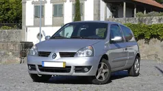 Cinzento Usado 2007 Renault Clio II | € 3.950 (Preço justo)