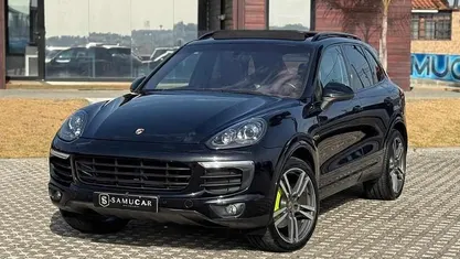 Usado Porsche Cayenne S E-Hybrid 416 HP (305 kW) 2017 Preto SUV