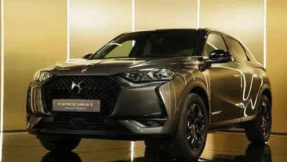Cinzento Usado 2019 DS Automobiles DS3 Crossback Performance SUV | € 23.900 (Preço justo)