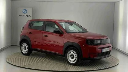 Usado Fiat Grande Panda Red 83 kW (113 HP) 2025 Citadino