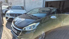 Preto Usado 2017 Peugeot 208 Style Citadino | € 10.900 (Preço justo)