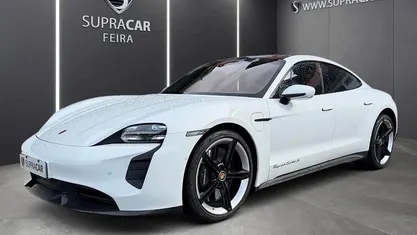 Usado Porsche Taycan 559 kW (761 HP) 2020 Sedan