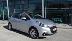 Cinza prata Usado 2017 Peugeot 208 Active Citadino | € 12.500 (Preço justo)