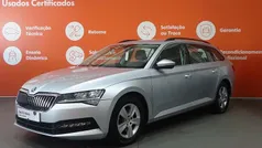 Cinzento claro metalizado Usado 2023 Skoda Superb Ambition Carrinha | € 26.490 (Bom preço)