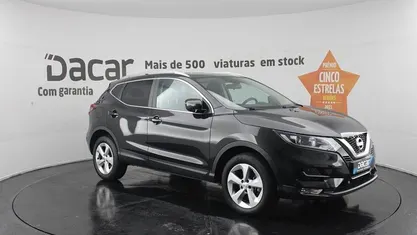 Usado Nissan Qashqai N-Connecta 110 HP (80 kW) 2018 SUV