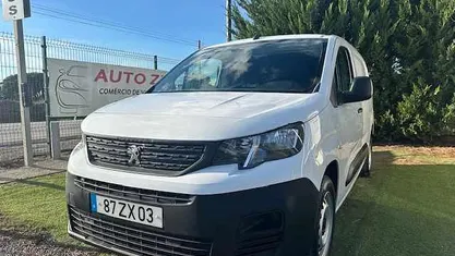 Branco Usado 2020 Peugeot Partner Monovolume | € 14.900 (Preço justo)
