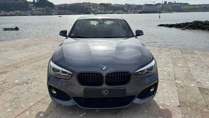 Cinzento Usado 2018 BMW 120 Citadino | € 22.000 (Super Preço)