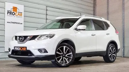Branco Usado 2015 Nissan X-Trail 360º SUV | € 12.950 (Preço justo)