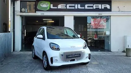Branco Usado 2020 Smart ForTwo Electric Drive | € 13.550 (Preço justo)