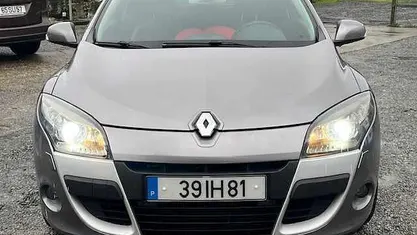 Cinzento Usado 2009 Renault Mégane III Citadino | € 5.850 (Preço justo)