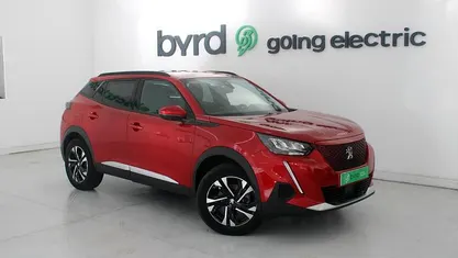 Vermelho Usado 2021 Peugeot e-2008 Allure SUV | € 18.490 (Bom preço)