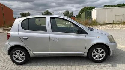 Usado 2000 Toyota Yaris Citadino | € 2.900 (Preço justo)