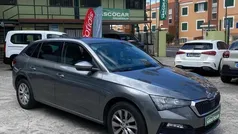 Cinzento Usado 2023 Skoda Scala Citadino | € 23.500 (Preço justo)