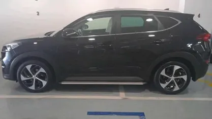 Preto Usado 2017 Hyundai Tucson Premium SUV | € 17.500 (Preço justo)