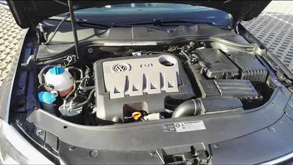 Azul Usado 2011 VW Passat Sedan | € 9.900 (Preço justo)