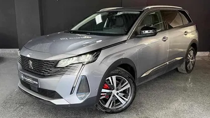 Usado 2022 Peugeot 5008 Allure Monovolume | € 28.900 (Preço justo)