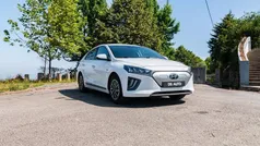 Branco Usado 2020 Hyundai Ioniq Sedan | € 19.500 (Preço justo)
