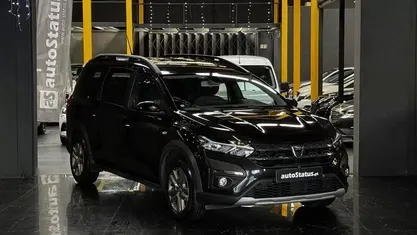 Preto Usado 2022 Dacia Jogger Comfort Monovolume | € 15.990 (Preço justo)