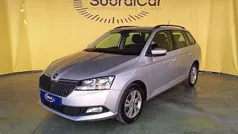 Cinzento Usado 2022 Skoda Fabia Carrinha | € 15.000 (Preço justo)