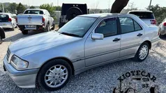 Cinzento Usado 1998 Mercedes C220 Coupé | € 4.700