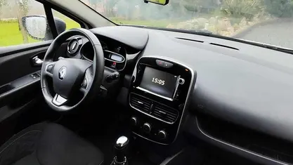 Branco Usado 2019 Renault Clio GrandTour Carrinha | € 10.999 (Preço justo)