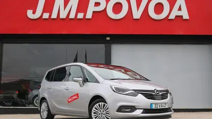 Usado Opel Zafira 134 HP (98 kW) 2018 Cinzento Monovolume