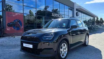 Preto Usado 2024 Mini Countryman Essential SUV | € 40.900 (Preço justo)