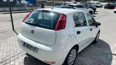 Branco Usado 2018 Fiat Punto Easy Citadino | € 8.990 (Preço justo)