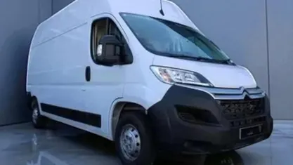 Branco Usado 2023 Citroën Jumper Monovolume | € 23.400 (Preço justo)