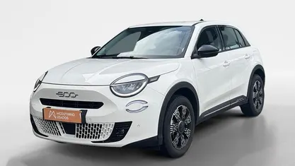 Usado 2025 Fiat 600 SUV | € 23.011 (Bom preço)