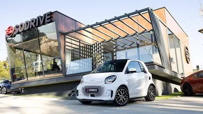 Usado Smart ForTwo Electric Drive 60 kW (82 HP) 2021 Branco Coupé