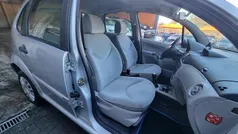 Cinzento Usado 2002 Citroën C3 Citadino | € 3.900 (Preço justo)