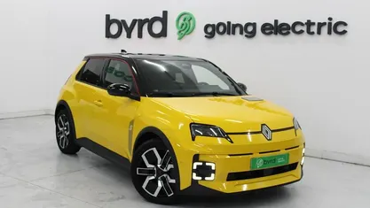 Usado Renault 5 E-Tech 110 kW (150 HP) 2025