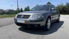 Cinzento Usado 2003 VW Passat Sedan | € 6.000