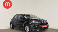Usado 2024 Toyota Yaris Comfort | € 18.999 (Preço justo)