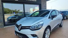Cinza Usado 2017 Renault Clio IV LIMITED Citadino | € 11.950 (Preço justo)