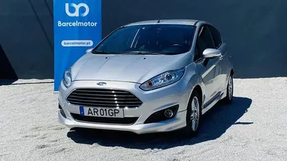 Usado 2015 Ford Fiesta Titanium Citadino | € 11.500 (Preço justo)