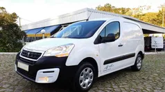Branco Usado 2017 Peugeot Partner Monovolume | € 11.375 (Bom preço)