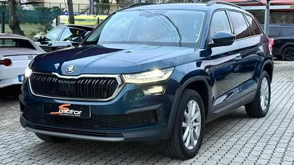 Azul Usado 2021 Skoda Kodiaq Ambition SUV | € 26.950 (Preço justo)