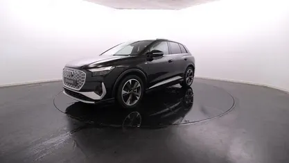 Preto Usado 2024 Audi Q4 e-tron SUV | € 48.900 (Preço justo)