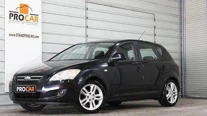 Usado Kia Ceed EX 115 HP (84 kW) 2007 Preto Citadino