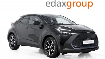 Usado Toyota C-HR 122 HP (89 kW) 2025 Preto SUV