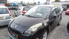 Preto Usado 2009 Renault Grand Scénic III Monovolume | € 6.899 (Preço justo)