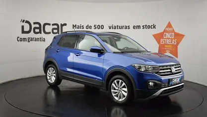 Usado VW T-Cross Life 95 HP (69 kW) 2022 Azul SUV