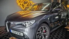 Cinza Usado 2018 Alfa Romeo Stelvio Super SUV | € 26.990 (Preço justo)