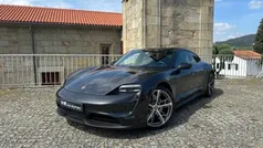 Cinzento Usado 2021 Porsche Taycan Sedan | € 63.990 (Super Preço)